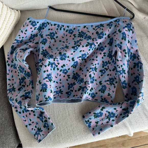 Zara Blue and White Off-the-Shoulder Sweater - Picture 5 of 6